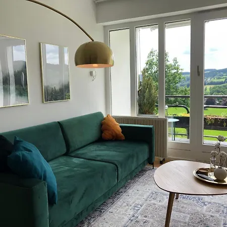 Hillside - Cosy Vacation With A View *
