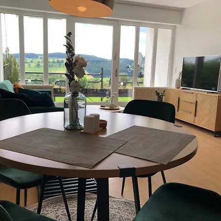 Hillside - Cosy Vacation With A View Apartment *