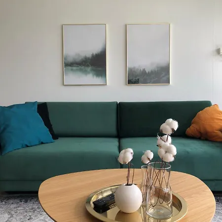 Hillside - Cosy Vacation With A View